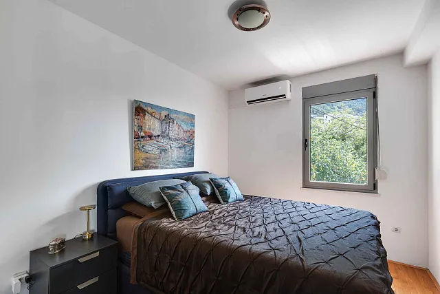 Luxuriöse Investitionsvilla in Blizikuće – 3 Apartments, Pool & 120 m² Dachterrassen — photo 15