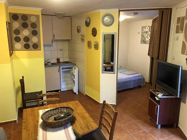 Three-bedroom apartment with three apartments on the side — photo 13