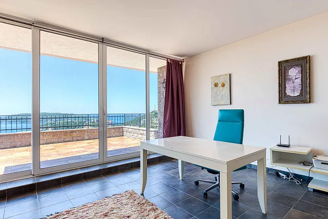 Villa mit Meerblick in Becici — photo 42