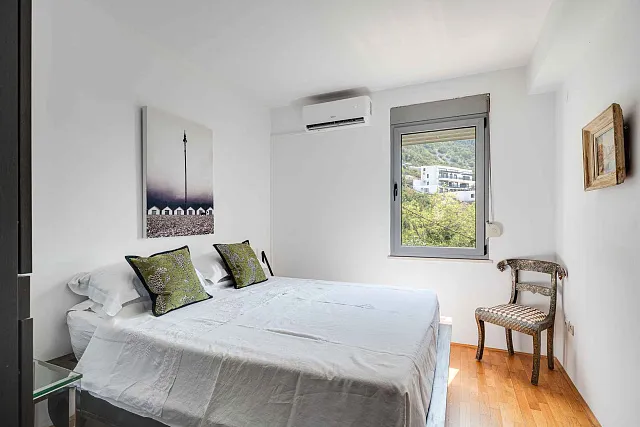 Luxuriöse Investitionsvilla in Blizikuće – 3 Apartments, Pool & 120 m² Dachterrassen — photo 7