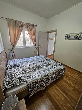 Spacious 1-Bedroom Apartment in Prcanj