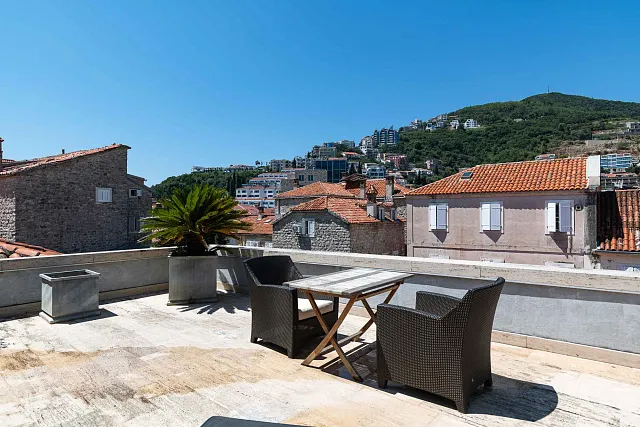 Charmante Maisonette-Wohnung im Herzen der Altstadt von Budva — photo 24