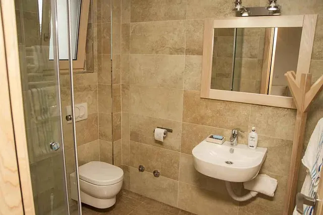 Minihotel in Sutomore — photo 30