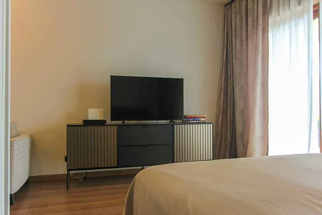 Wohnung zum Verkauf in Bečići in einem Komplex mit Schwimmbad — photo 10