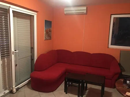 Wohnung in der Nähe des Meeres in Sveti Stefan