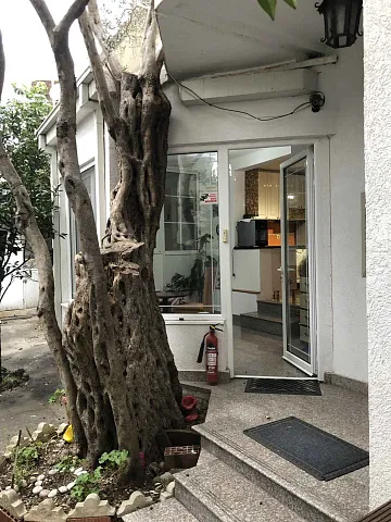 Three-bedroom apartment with three apartments on the side — photo 4
