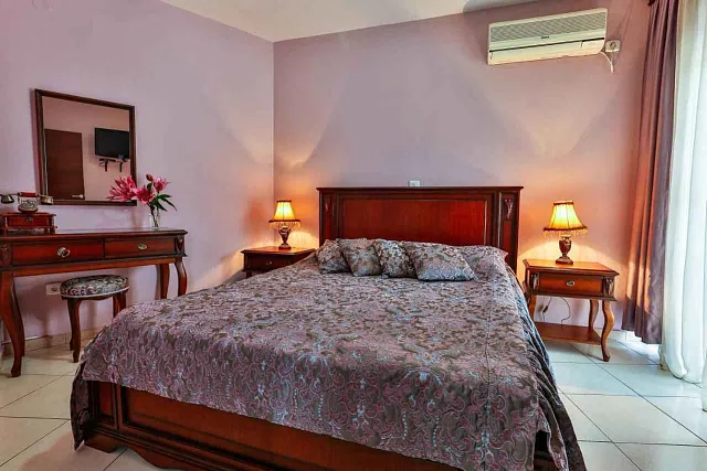 Villa zum Verkauf in attraktiver Lage in Budva — photo 9