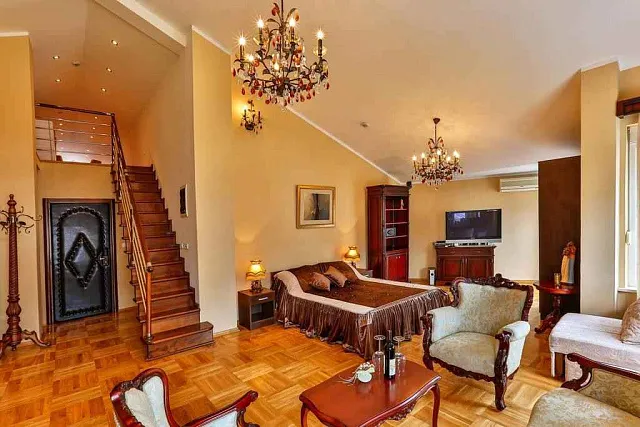 Villa zum Verkauf in attraktiver Lage in Budva