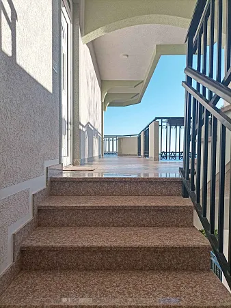 Haus mit drei Wohnungen in Zagrađe, Sutomore — 450 m² — photo 3