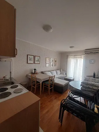 Budva, Stadtteil Adok, 2-Zimmer-Wohnung, 53 m², 151.000 €