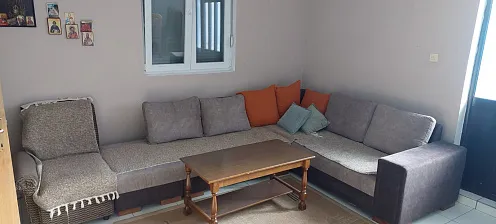 Dreistöckiges Haus in Sutomore mit Meerblick