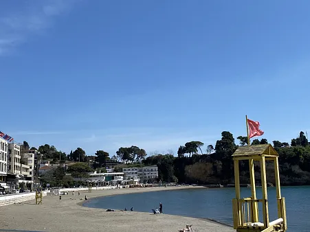 Ein Haus mit Restaurant in einzigartiger Lage in Ulcinj
