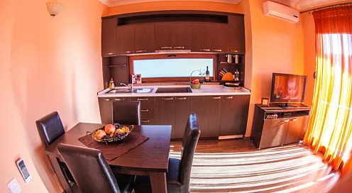 Haus / Aparthotel in Sutomore