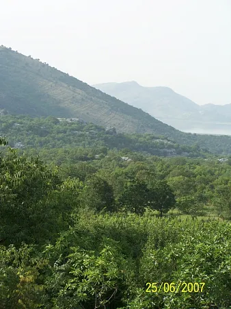 Grundstück mit Blick auf den Skutarisee