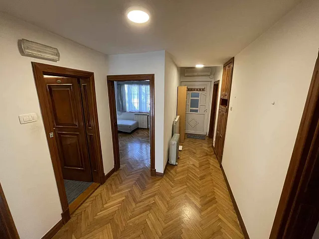 Three-bedroom apartment with three apartments on the side — photo 6