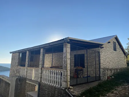 2 houses in Kruce in Ulcinj