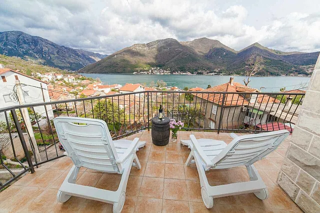 Apartments mit Meerblick in Herceg Novi — photo 6
