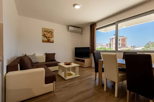 Apartment mit zwei Schlafzimmern in attraktiver Lage in Bar