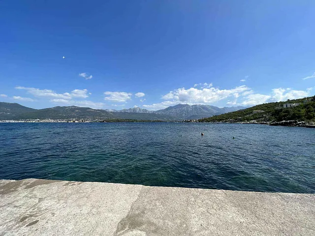 Maisonette-Wohnung in ruhiger Lage nahe dem Meer