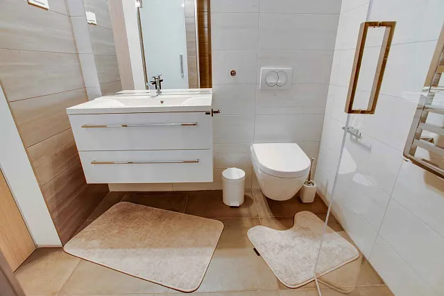 Luxuriöse Wohnung mit zwei Schlafzimmern in Zavala — photo 11