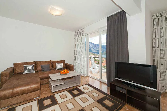 Apartments mit Meerblick in Herceg Novi