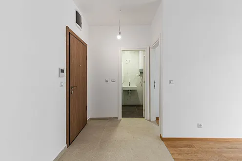 Einzimmerwohnung in Becici mit Meerblick