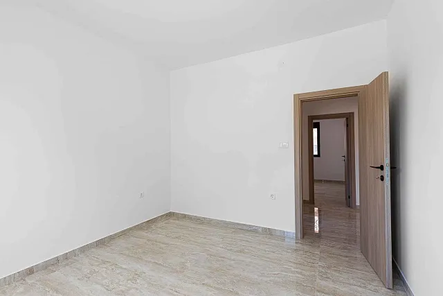 Renovierte Wohnung in Tivat, 78 m² — photo 12