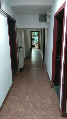 Kommerzielle Einrichtungen in Bijelo Polje
