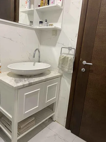 Zweizimmerwohnung zum Verkauf im Zentrum von Budva — photo 4