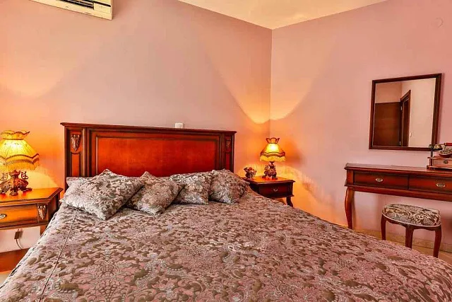 Villa zum Verkauf in attraktiver Lage in Budva — photo 7