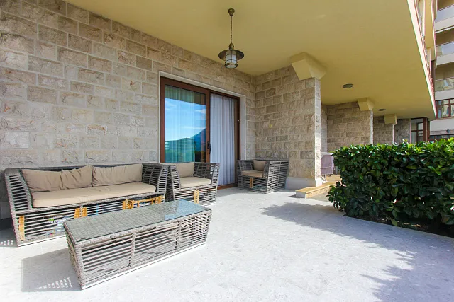 Wohnung zum Verkauf in Bečići in einem Komplex mit Schwimmbad — photo 4