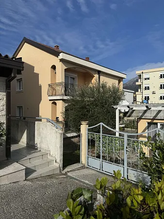 stanovi sutorina