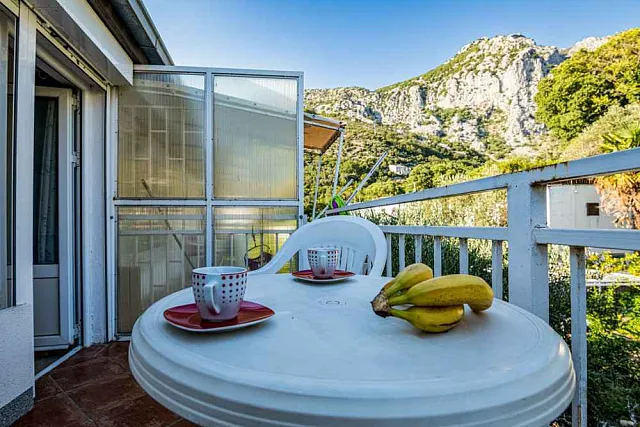 Vierstöckiges Haus in Sutomor mit wunderschönem Meerblick — photo 16