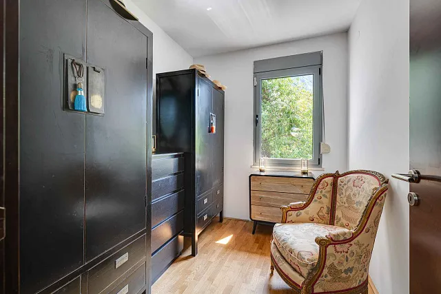 Luxuriöse Investitionsvilla in Blizikuće – 3 Apartments, Pool & 120 m² Dachterrassen — photo 17