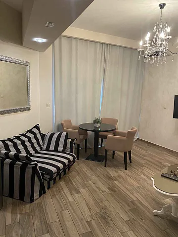 Zweizimmerwohnung zum Verkauf im Zentrum von Budva