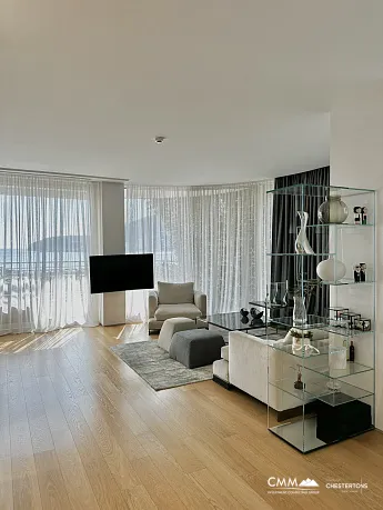 Luxuriöse Wohnung in Budva mit Meerblick