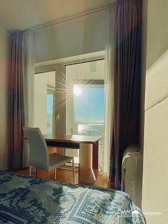 Apartment mit zwei Schlafzimmern und Meerblick im Zentrum von Budva