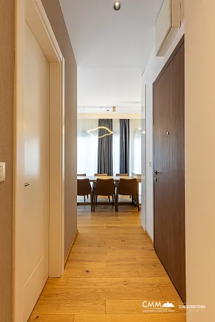 Penthouse in einem Neubau in Becici in der Nähe des Meeres