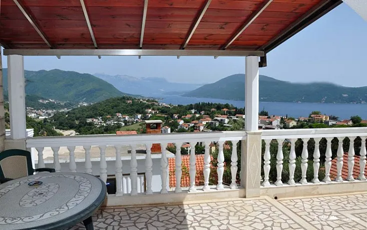 Haus in Herceg Novi