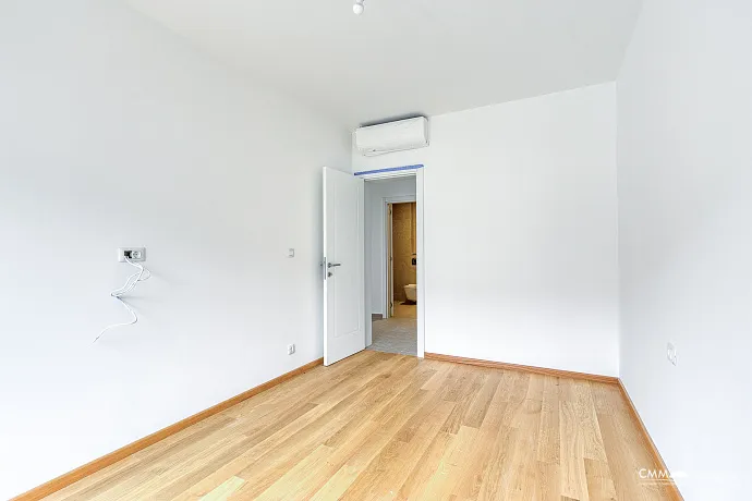 Komplex in Bečići in der Nähe des Meeres