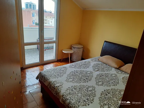 Apartment mit zwei Schlafzimmern in Budva in der Nähe des Zentrums