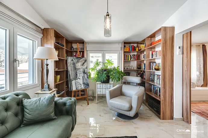 Zweistöckiges geräumiges Haus in Sutomore