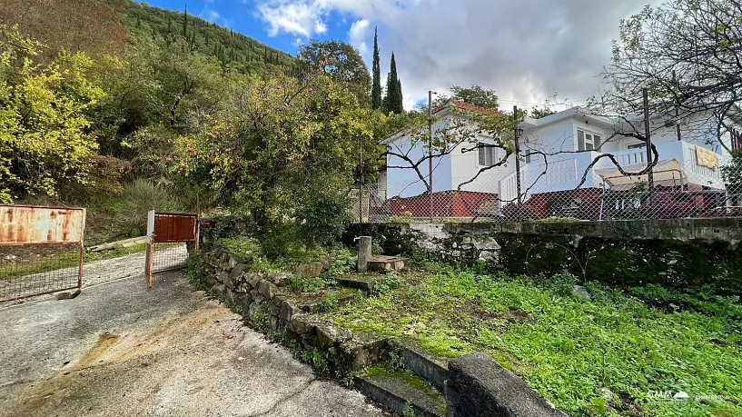 Haus in ruhiger Lage mit herrlichem Bergblick