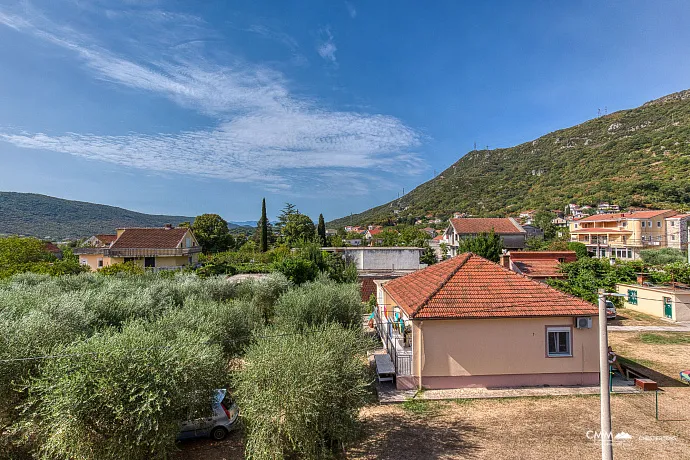 Zu verkaufen: Tourismus- und Gastronomiekomplex bei Budva – Lastva Grbaljska