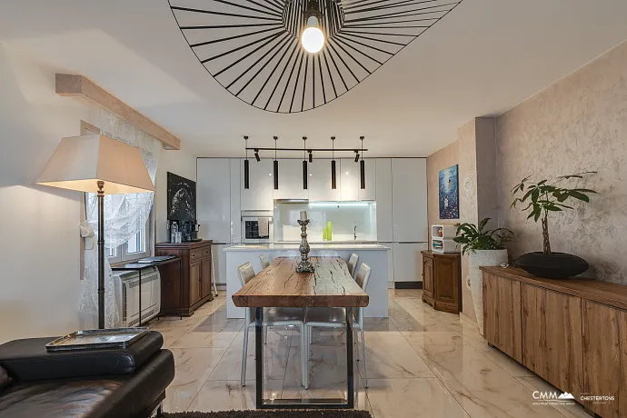 Zweistöckiges geräumiges Haus in Sutomore