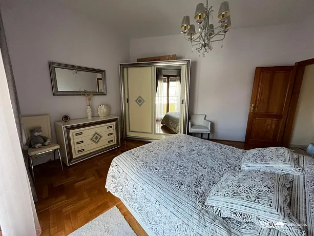 Wohnung in Herceg Novi zum Verkauf mit Panoramablick auf das Meer