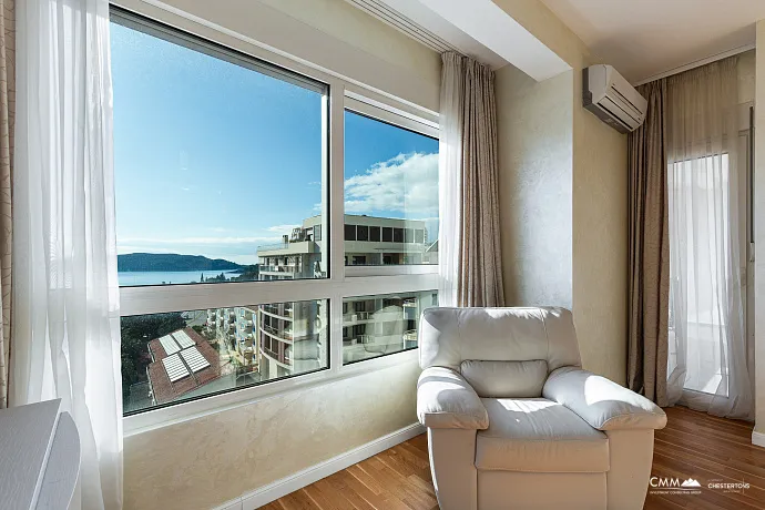 Luxuswohnung mit Meerblick in Bečići