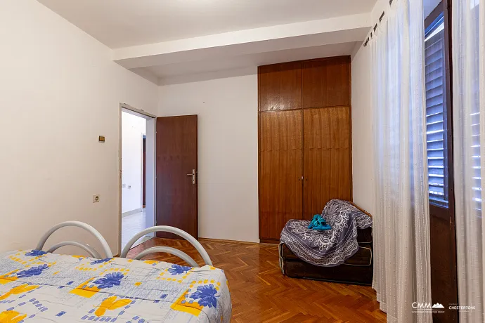 ZU VERKAUFEN: HAUS 270 m² – EINZIGARTIGE GELEGENHEIT IN PRČANJ!