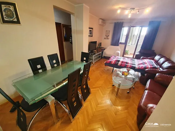 Apartment mit zwei Schlafzimmern in Budva