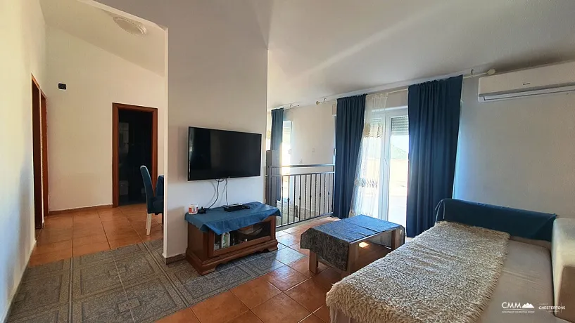 Maisonette-Wohnung mit Panoramablick auf Budva und das Meer